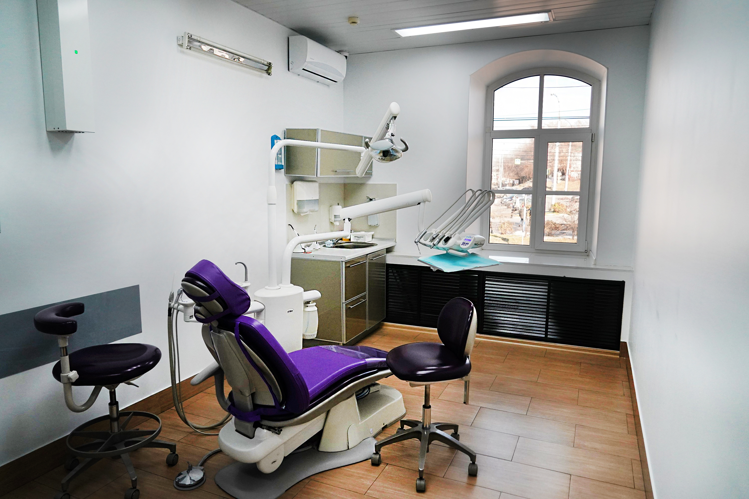 стоматолог хирург иркутск